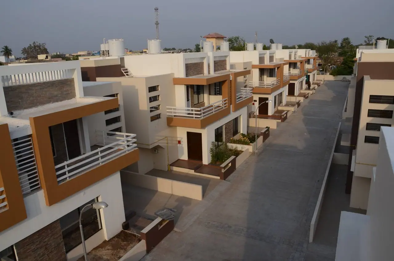 Shreeji Darshan row of duplex bungalows